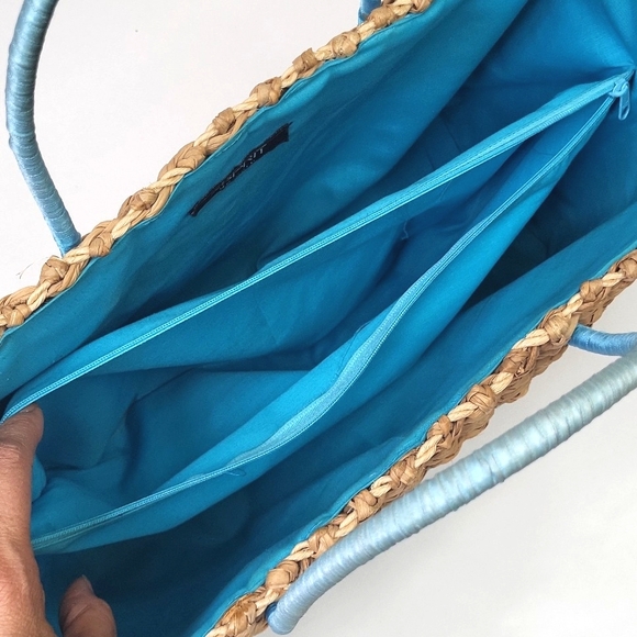 ESPRIT Large Woven Straw Tote Purse - Picture 10 of 17